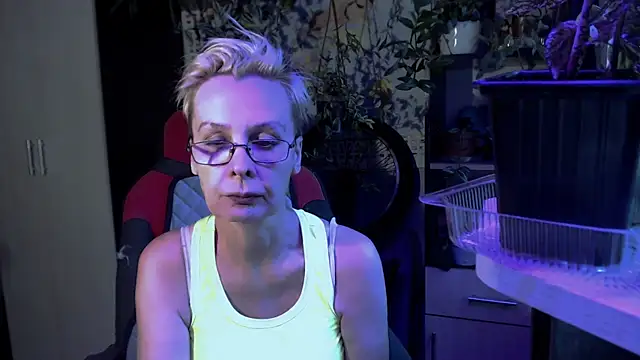 HelgaHimmell online show from July 2026 04:15:02 PM