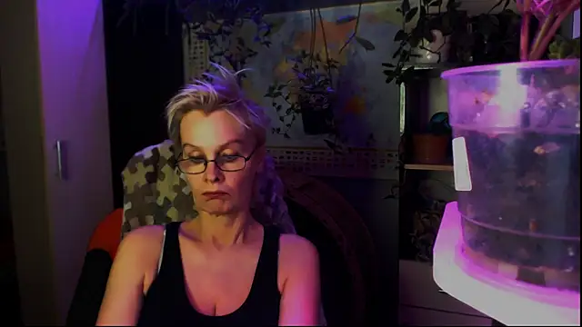 HelgaHimmell online show from May 2026 05:38:02 PM