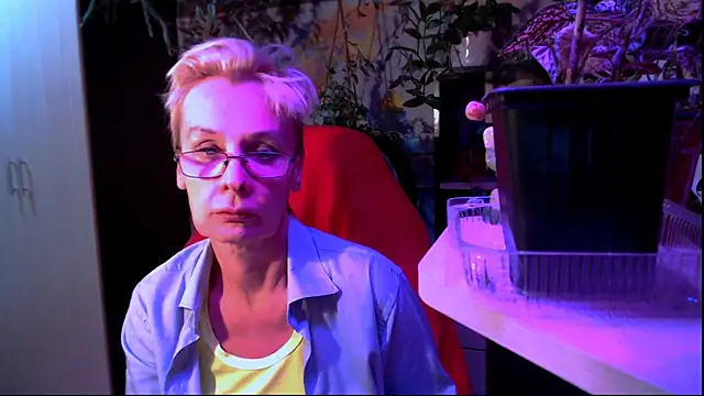 HelgaHimmell online show from July 2026 08:21:01 PM