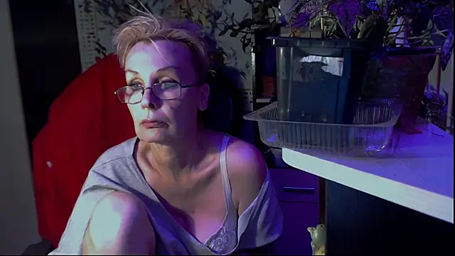 HelgaHimmell online show from July 2026 07:36:02 PM