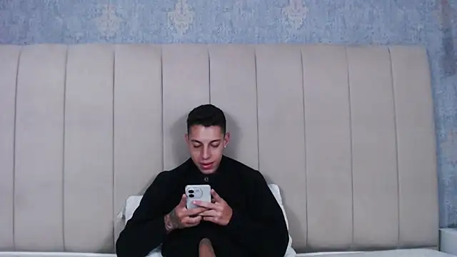 Snapshot of thiago19s chatting on February 2025 10:36:01 PM thiago19s online show from February 2025 10:36:01 PM