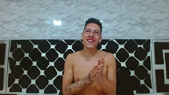 Snapshot of thiago19s chatting on February 2025 12:41:01 AM thiago19s online show from February 2025 12:41:01 AM