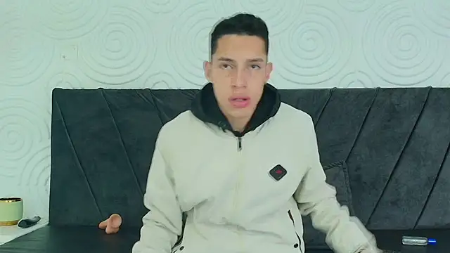 Snapshot of thiago19s chatting on January 2025 12:45:01 AM thiago19s online show from January 2025 12:45:01 AM