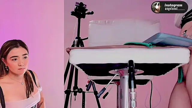 Angelst   online show from February 2026 07:16:01 AM