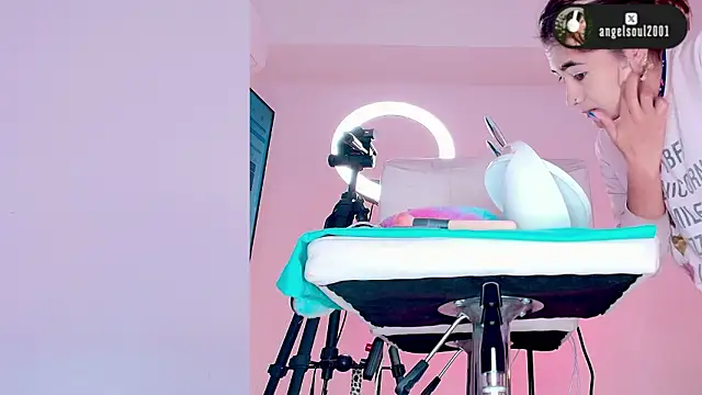 Angelst   online show from February 2026 08:21:02 AM