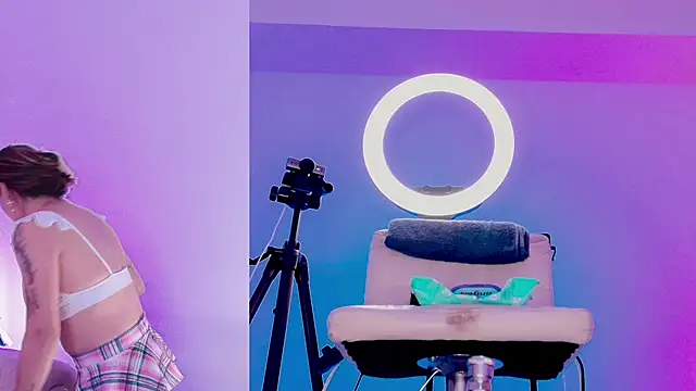 Angelst   online show from April 2026 01:28:01 AM