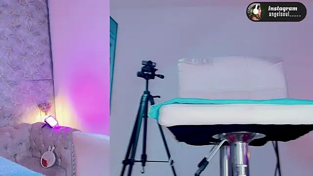 Angelst   online show from February 2026 08:14:01 AM