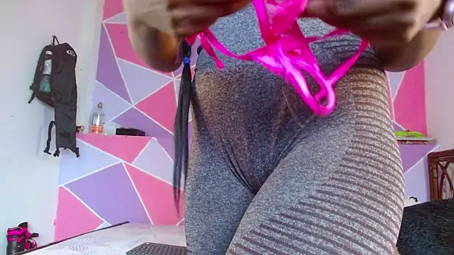 ebony alika1 online show from February 2025 01:09:02 PM