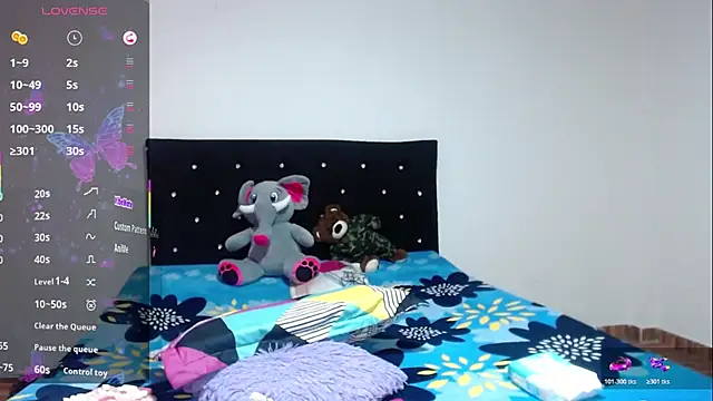 Zasha Kaira online show from April 2026 08:23:02 PM