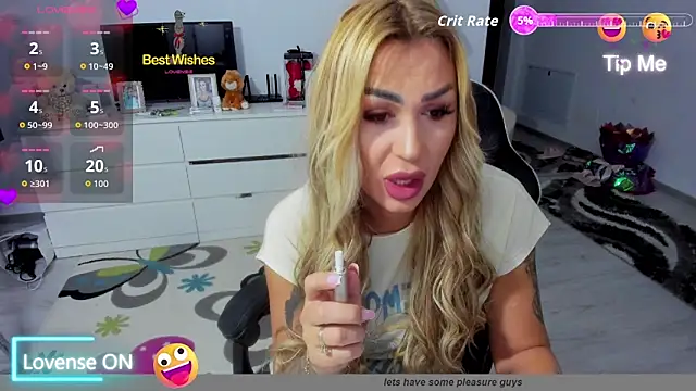 GlossyDiamondX online show from September 2025 02:39:01 AM