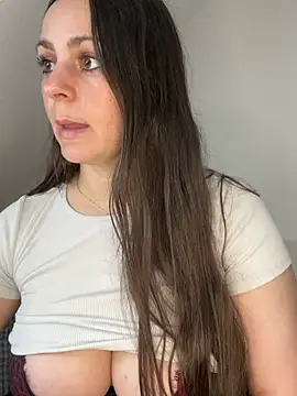 Loella-Rose online show from April 2026 11:24:01 AM