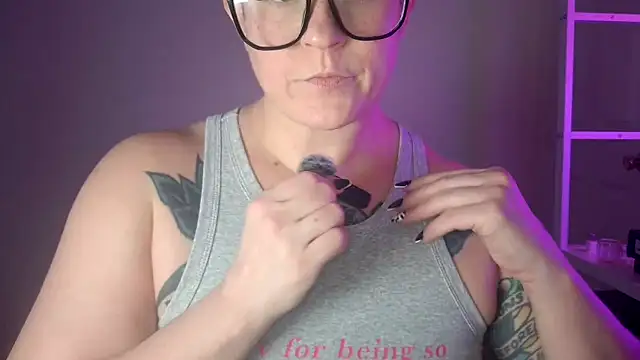 quinnmariexo online show from February 2026 11:05:02 PM