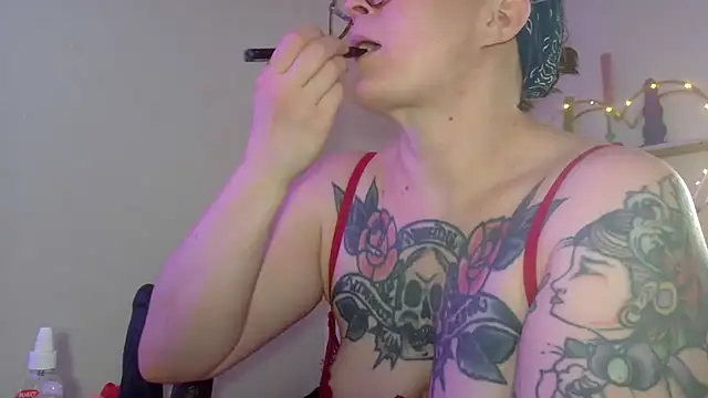 quinnmariexo online show from March 2026 07:54:02 PM