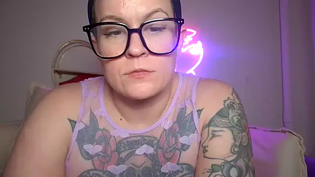 quinnmariexo online show from February 2026 06:11:01 AM