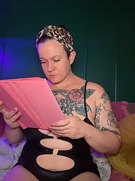 quinnmariexo online show from July 2026 05:02:01 PM