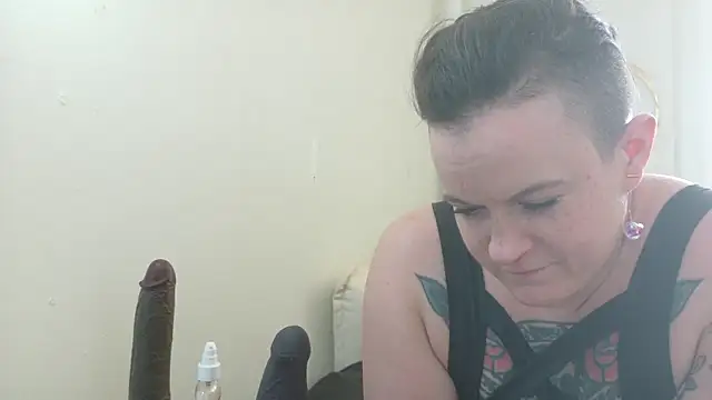 quinnmariexo online show from March 2026 07:25:02 PM