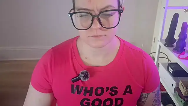 quinnmariexo online show from February 2026 05:22:01 PM