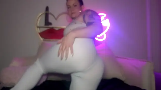 quinnmariexo online show from January 2026 10:28:02 PM