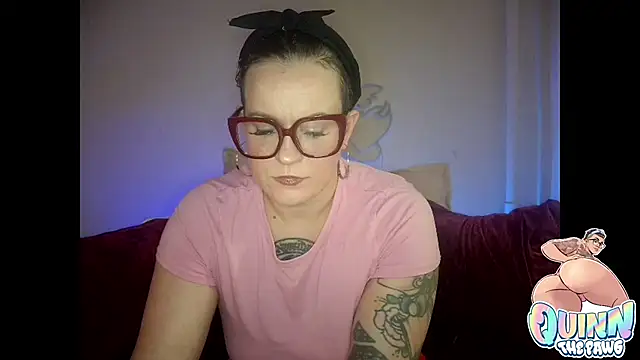 quinnmariexo online show from November 2025 09:59:01 PM