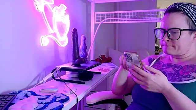 quinnmariexo online show from February 2026 11:12:01 PM