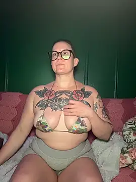 quinnmariexo online show from April 2026 12:46:02 AM