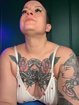 quinnmariexo online show from June 2026 04:59:01 PM