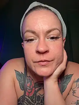 quinnmariexo online show from June 2026 02:33:01 PM