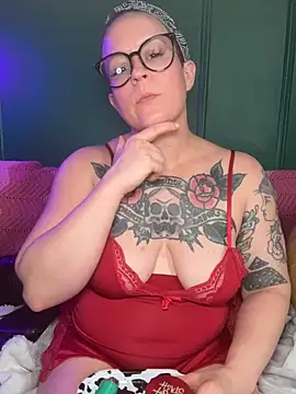 quinnmariexo online show from June 2026 10:55:01 PM