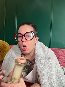 quinnmariexo online show from March 2026 03:45:01 PM