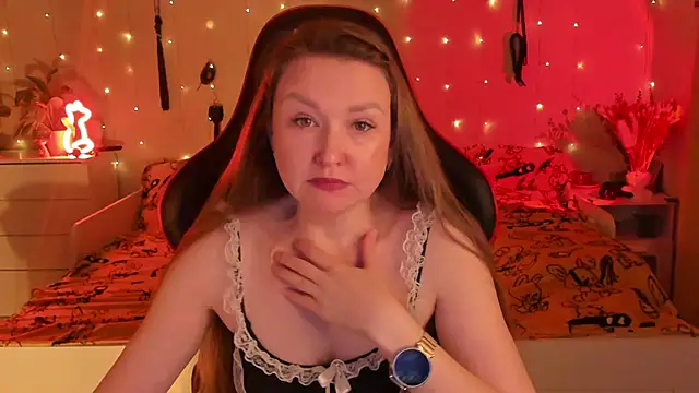 Snapshot of desperatehousewife__ chatting on October 2025 06:09:01 PM desperatehousewife   online show from October 2025 06:09:01 PM