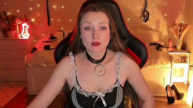 Snapshot of desperatehousewife__ chatting on March 2025 06:13:02 PM desperatehousewife   online show from March 2025 06:13:02 PM