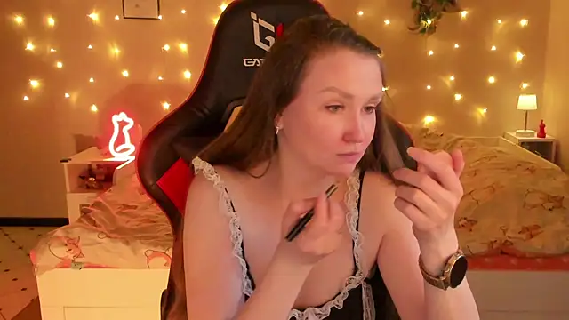 desperatehousewife   online show from June 2026 07:08:01 PM