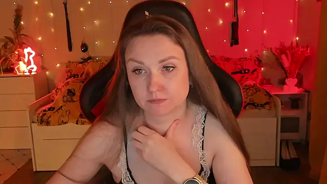 desperatehousewife   online show from October 2025 06:08:01 PM