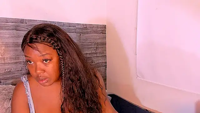 Aishaza1 online show from March 2025 10:47:02 AM