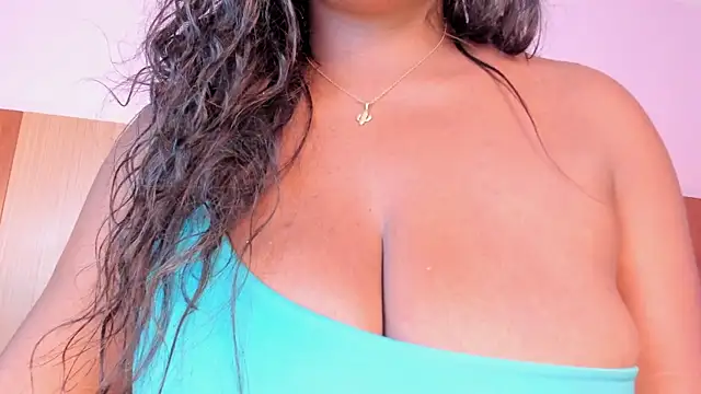 Aishaza1 online show from September 2025 02:11:02 PM