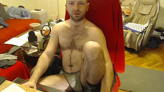 Snapshot of RealManHaveHairy chatting on March 2025 06:23:02 PM RealManHaveHairy online show from March 2025 06:23:02 PM