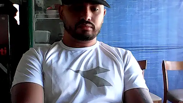 Luizcalado20 online show from April 2026 02:54:01 PM