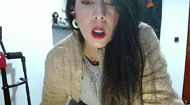 ella peck online show from February 2025 04:10:01 AM