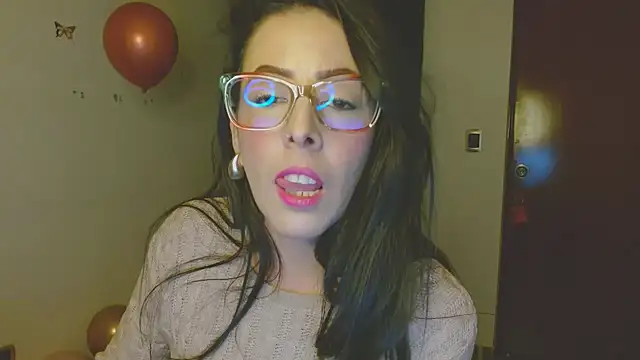 ella peck online show from October 2025 03:21:01 AM