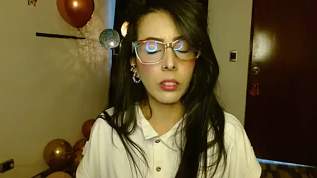 ella peck online show from September 2025 02:17:01 AM