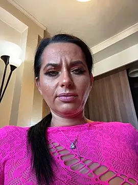 Hotmomcheckk  online show from December 2025 10:52:02 AM