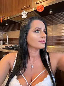 Hotmomcheckk  online show from November 2025 09:24:02 AM