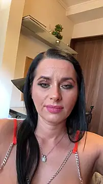 Hotmomcheckk  online show from October 2025 11:44:02 AM