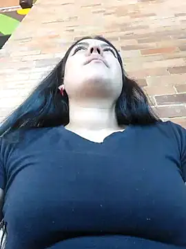 Sophie-hatter online show from February 2025 02:31:02 PM