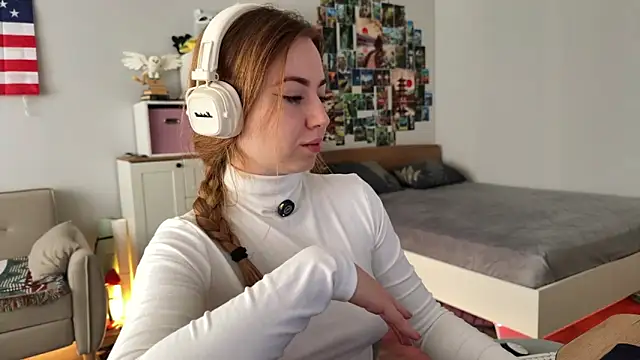 LinaWitch online show from March 2026 08:36:01 AM