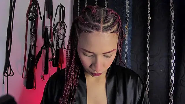 Snapshot of charrlotte_quinn chatting on February 2026 12:51:02 PM charrlotte quinn online show from February 2026 12:51:02 PM