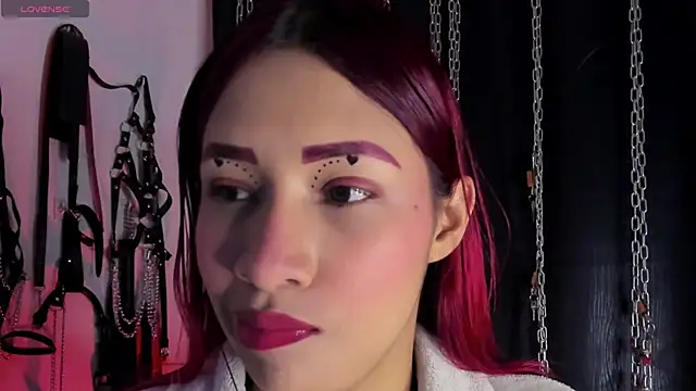 charrlotte quinn online show from May 2026 12:42:01 PM