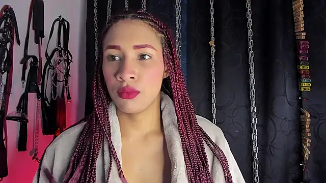 Snapshot of charrlotte_quinn chatting on February 2026 12:38:01 PM charrlotte quinn online show from February 2026 12:38:01 PM