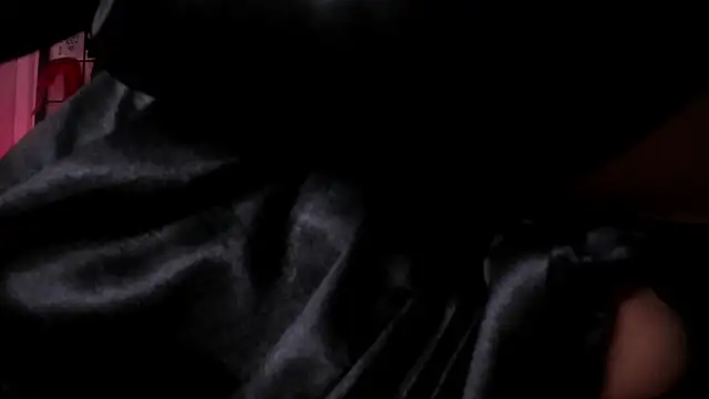 charrlotte quinn online show from November 2025 03:01:01 PM