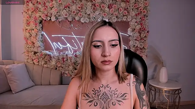 MollySundersX online show from April 2026 04:03:01 AM